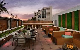 Courtyard By Marriott Oceanside Fort Lauderdale Beach